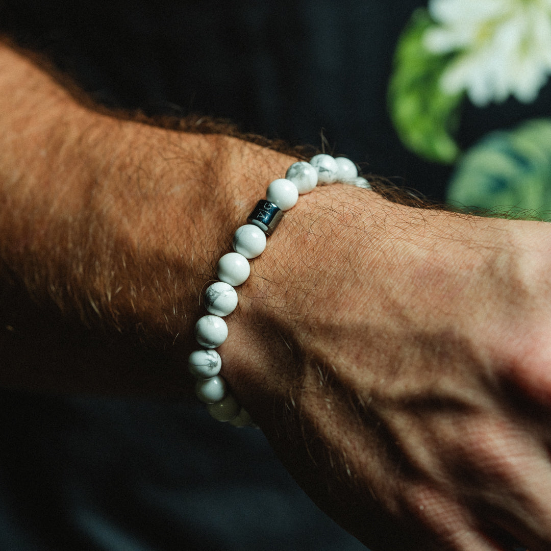 Mens white bead bracelet 